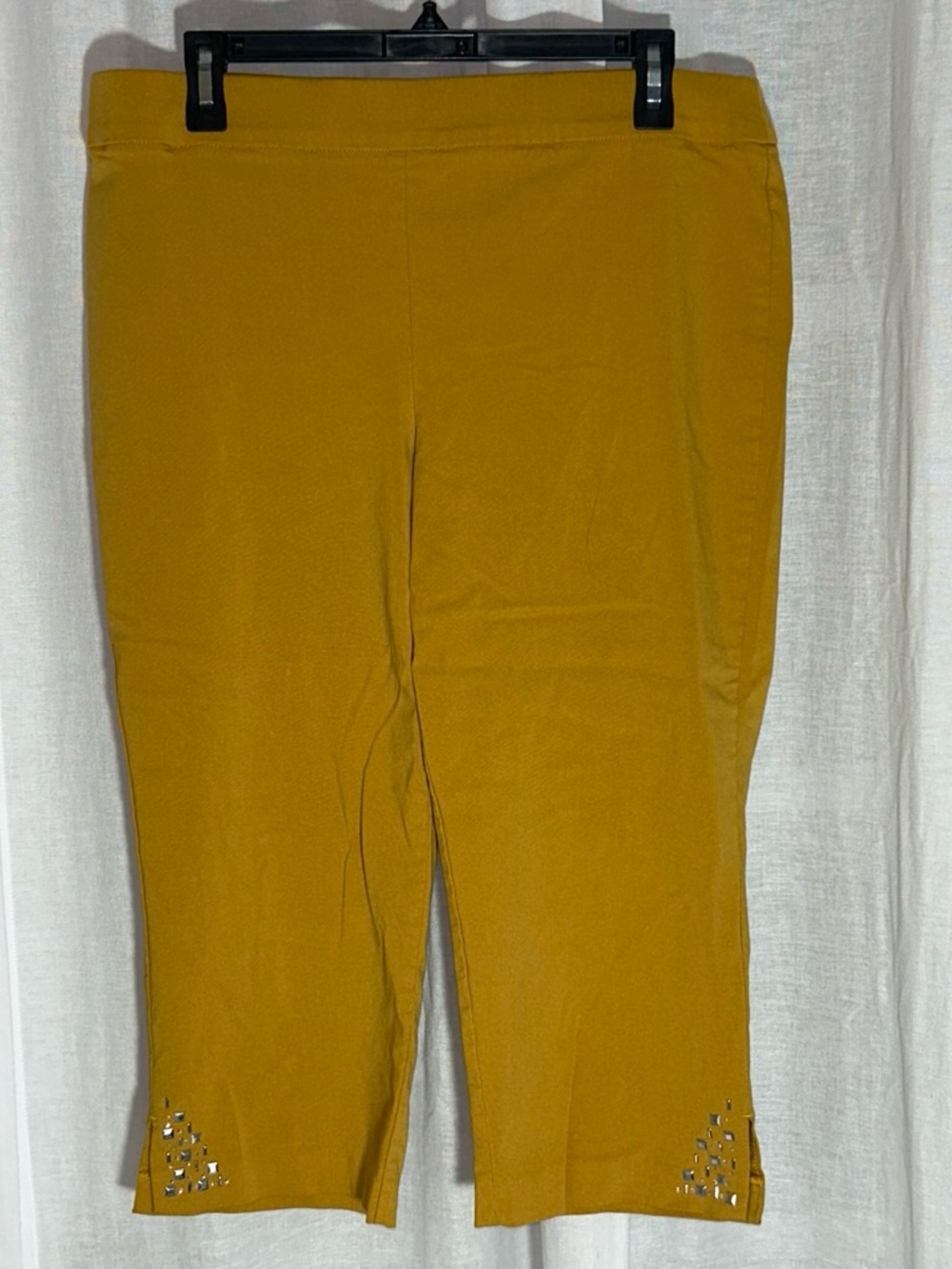 Mustard Yellow Capri Leggings with Stud Detail